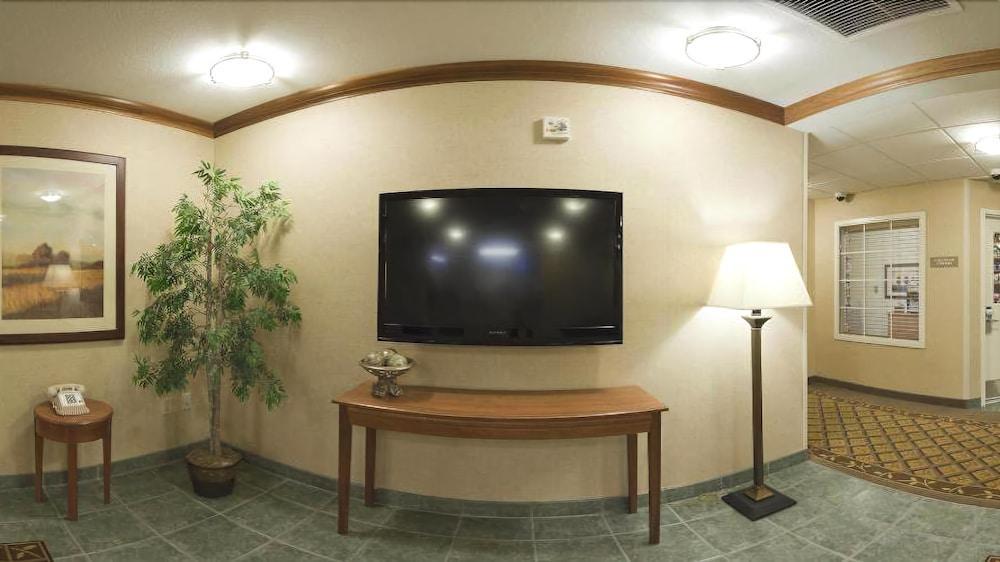 Candlewood Suites Junction City - Ft. Riley By Ihg Exteriör bild