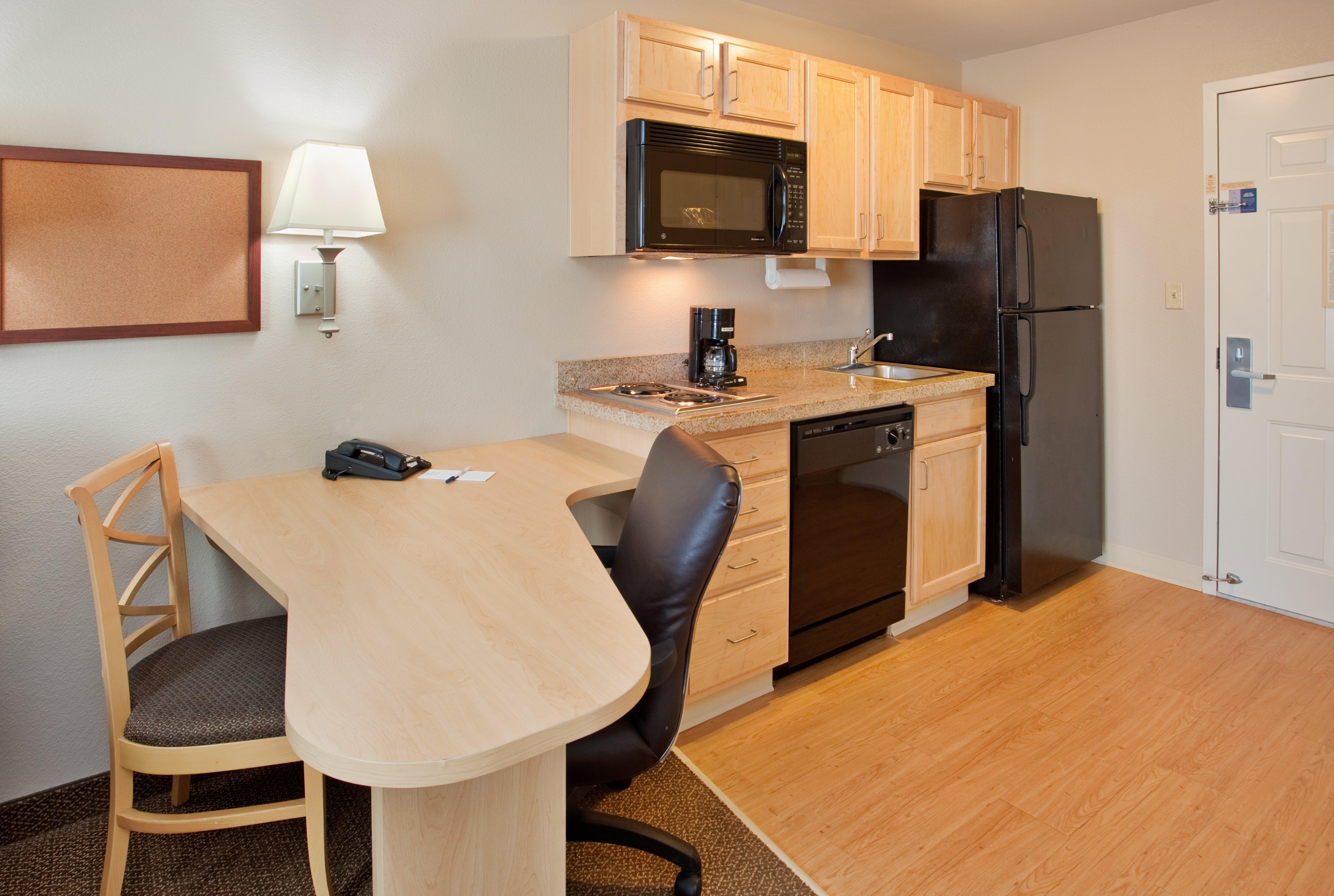 Candlewood Suites Junction City - Ft. Riley By Ihg Exteriör bild