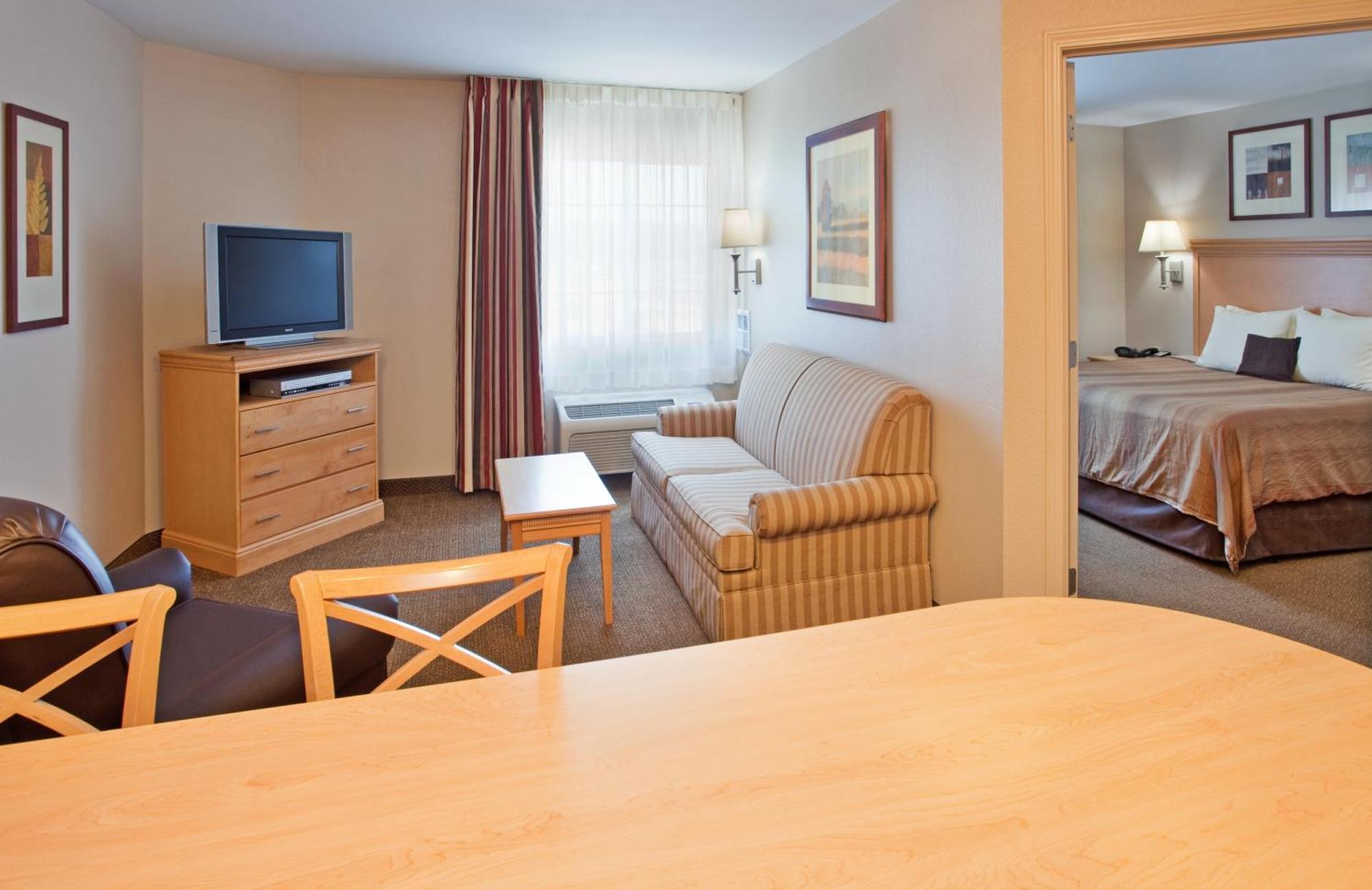 Candlewood Suites Junction City - Ft. Riley By Ihg Exteriör bild