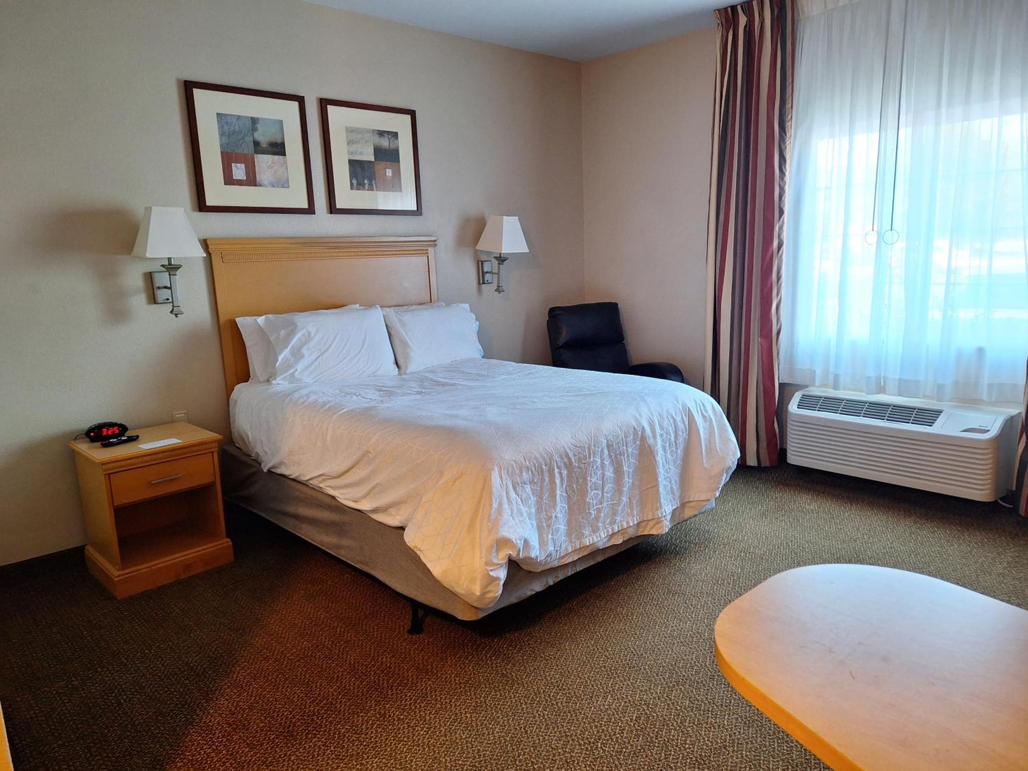 Candlewood Suites Junction City - Ft. Riley By Ihg Exteriör bild