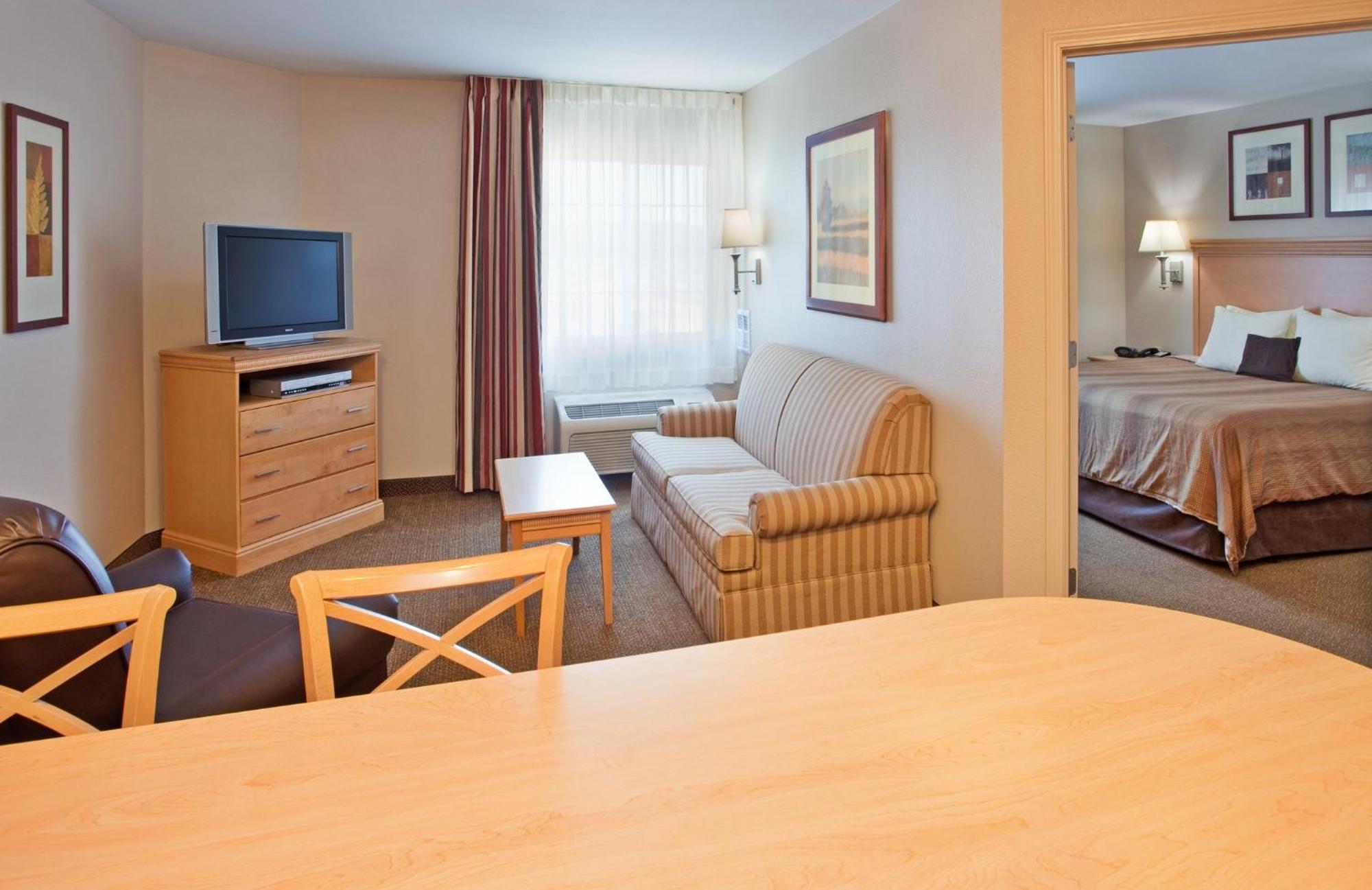 Candlewood Suites Junction City - Ft. Riley By Ihg Exteriör bild